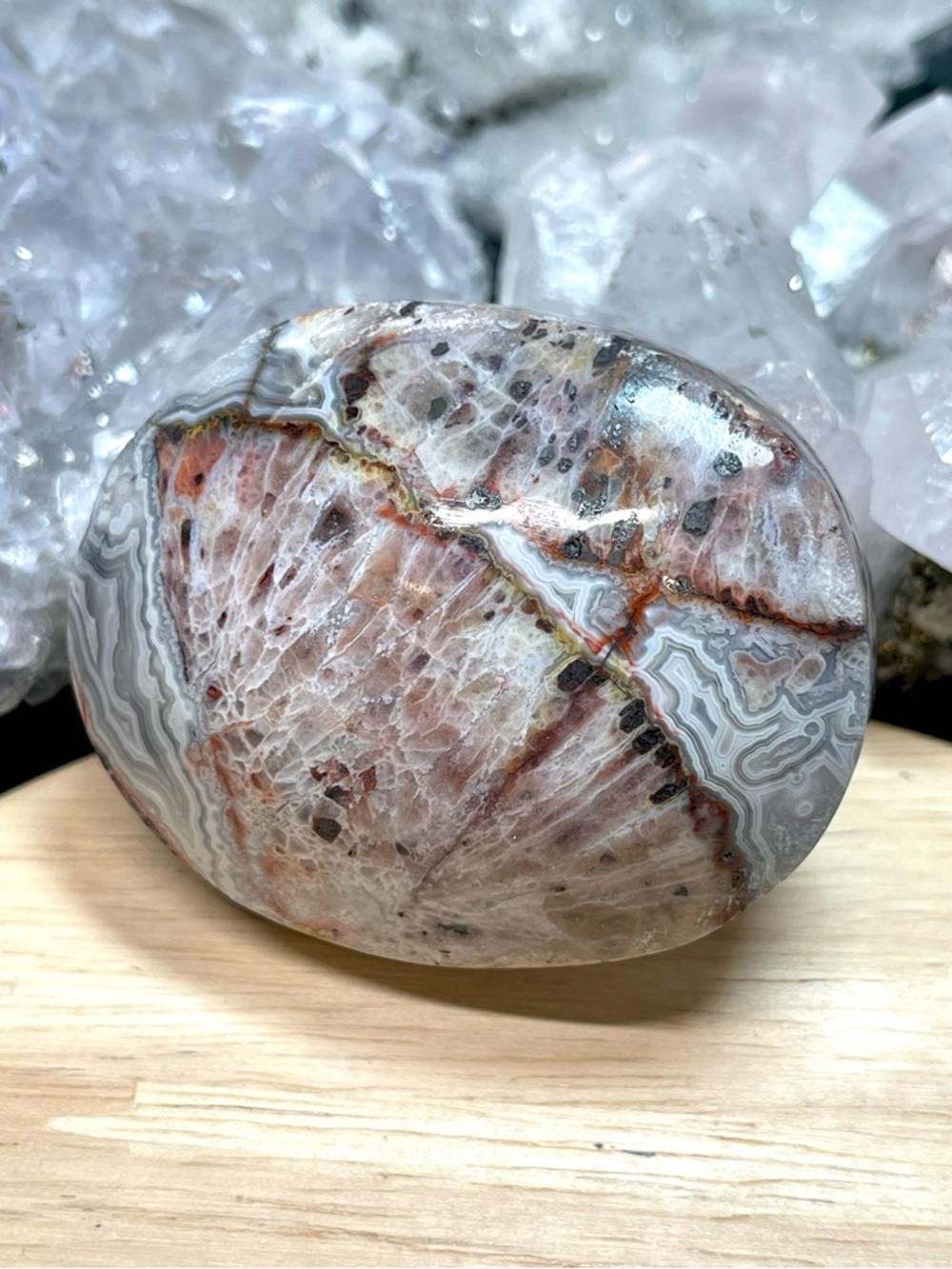 🌑Crazy Lace Agate, Mexico Crystal Palm Stone🌑